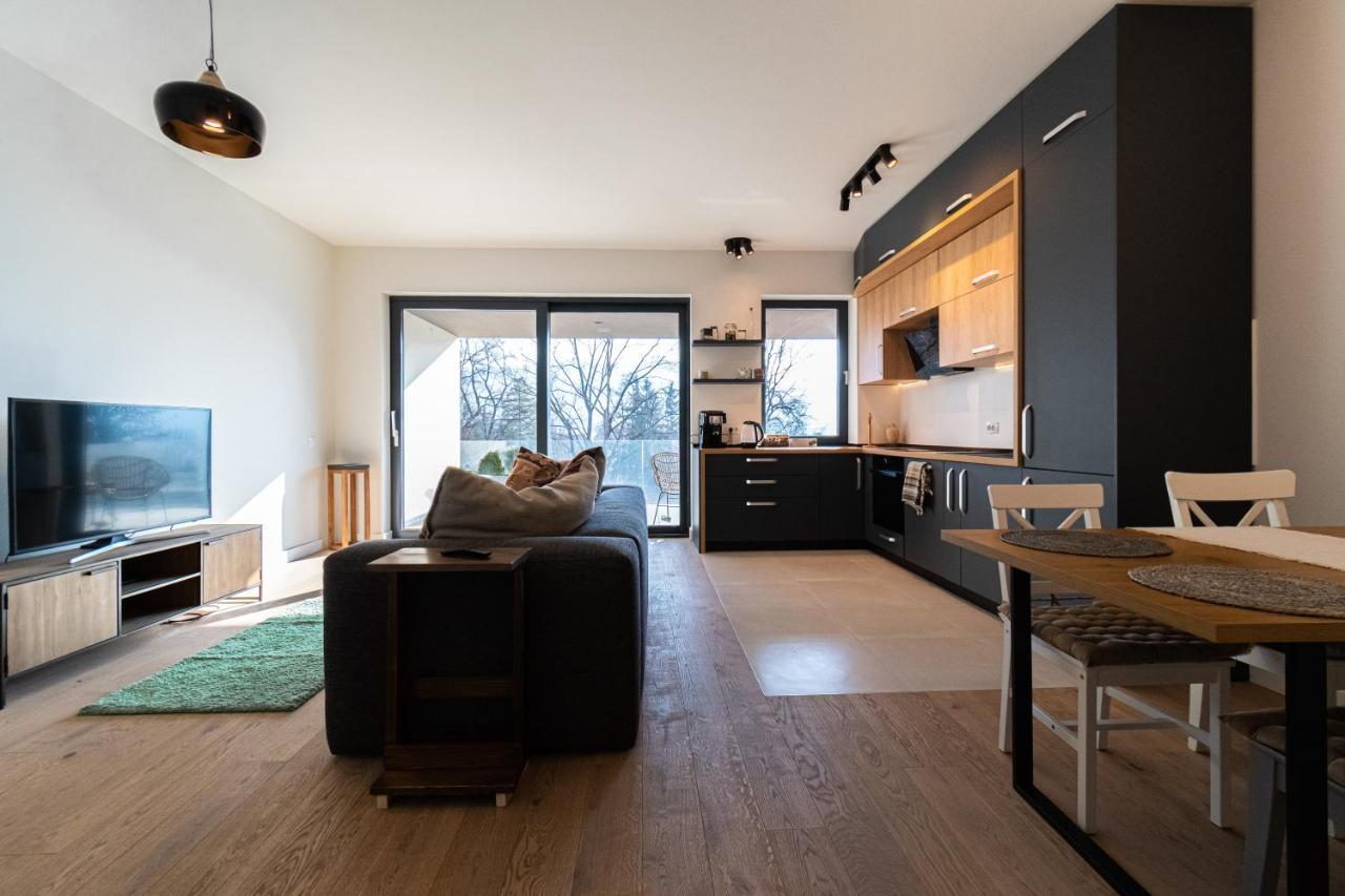 Mirador Bohemian Apt With Views Over Old Town And Tampa Mountain, Near Poiana Μπρασόβ Εξωτερικό φωτογραφία